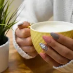 manicure hybrydowy